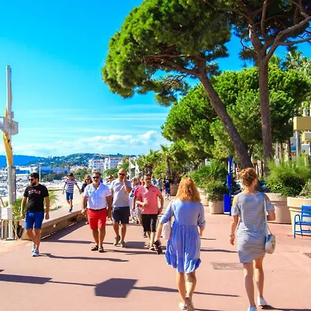 L'etrier-cannes Centre Terrasse Апартаменты *